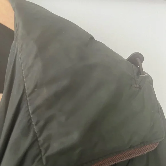 Prada - Picture 5 of 8